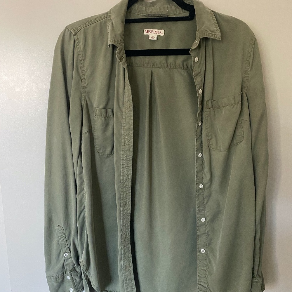 MERONA WOMENS BUTTON DOWN SHIRT